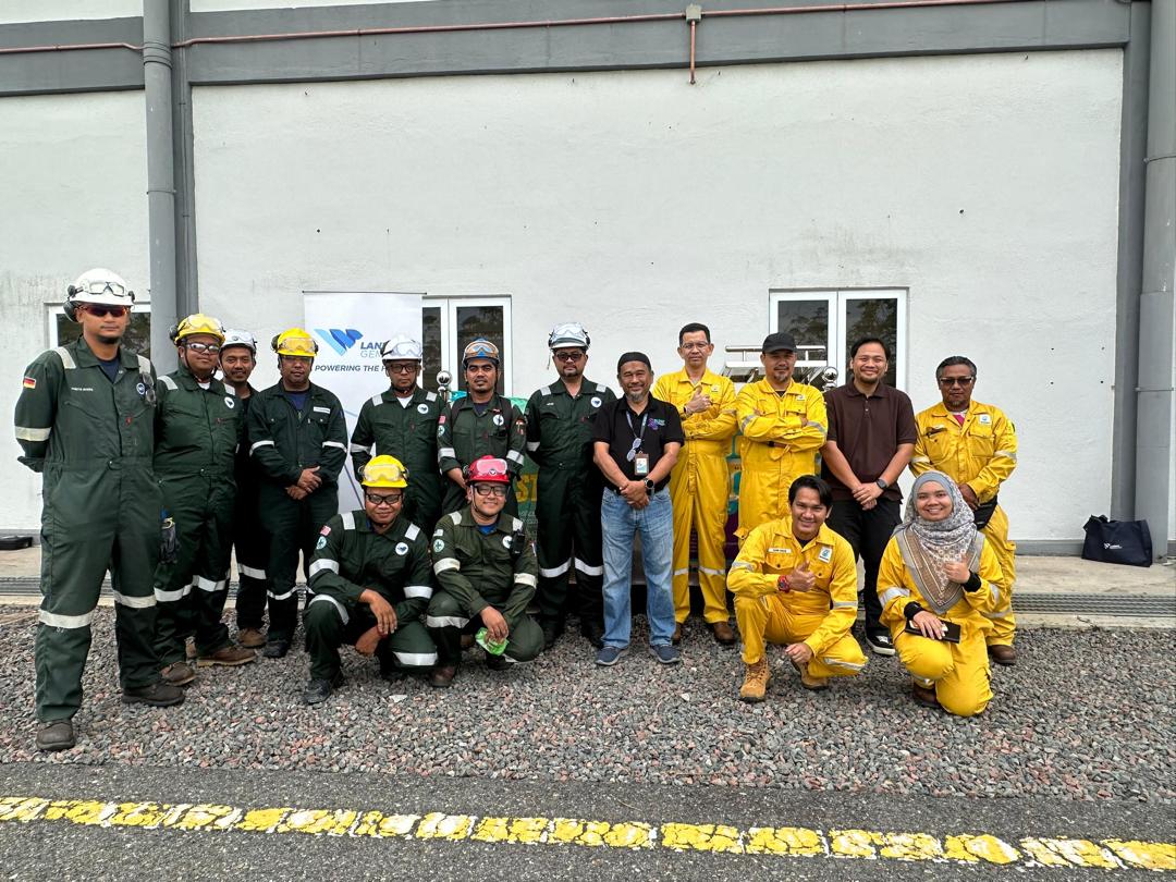 SAFETY COMMITMENT | Safety leads everything we do at Landas Gemilang. Ongoing campaigns and training ensure our teams stay aware and protected on site. Proud of our team for maintaining strong safety practices across all projects. | #SafetyLeadership #EnergySector #LandasGemilang